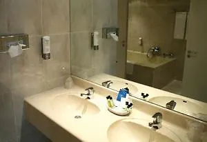 Leonardo Center 3*