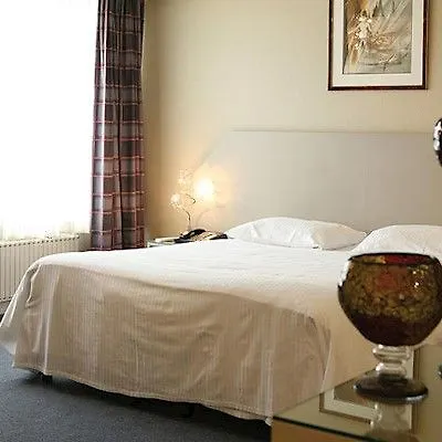 Leonardo Center 3* Charleroi