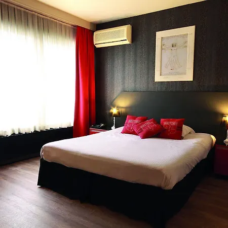 Hotel Leonardo Center 3*