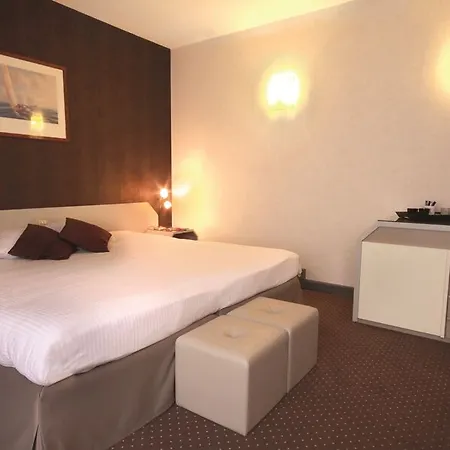Leonardo Center 3* Charleroi