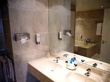 Hotel Leonardo Center Charleroi