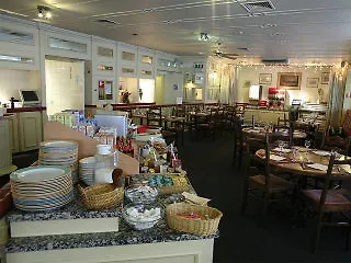 Leonardo Center 3*